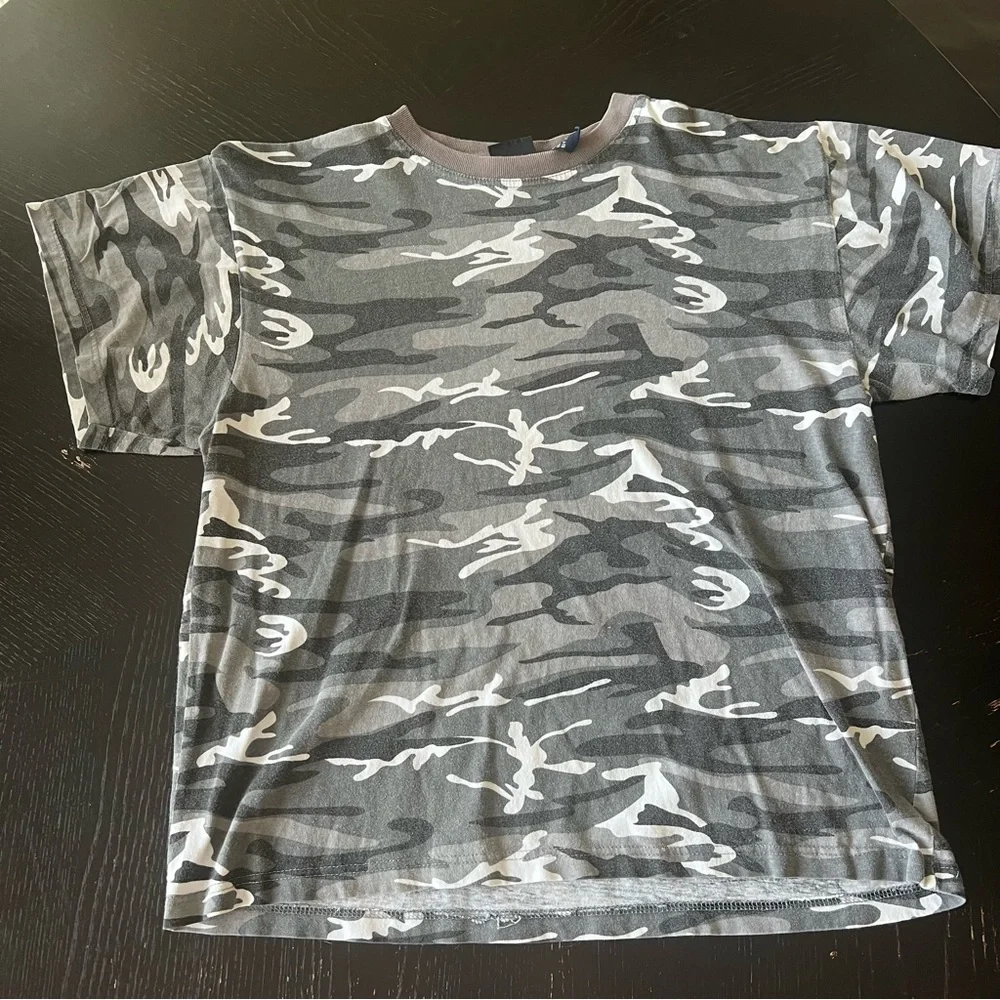 ✅ Gray Camouflage T-Shirt